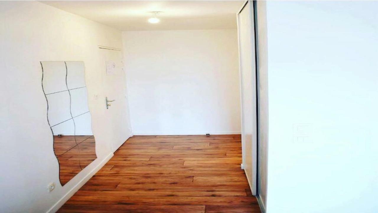 Studio A 1 Kilometre De Disneyland Paris مونتِفرا المظهر الخارجي الصورة